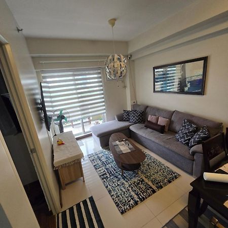 Brio Towers Condominuim Mandaluyong Esterno foto